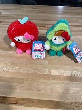 Hello Kitty BumBumz Plush Set - Red Apple & Lime Avocado